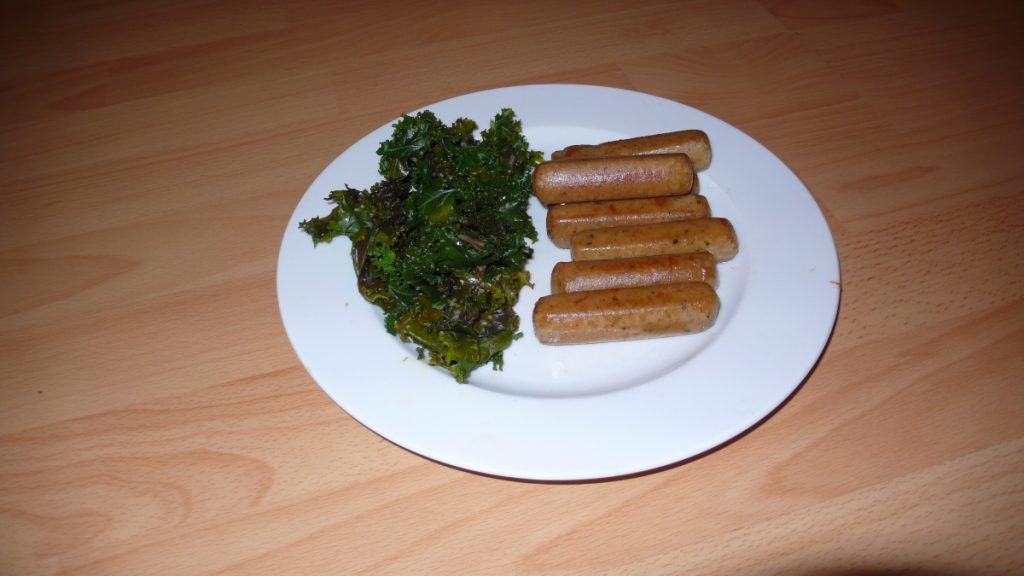 vegane Würstchen mit Braunkohl